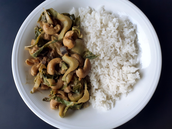 curry met bloemkoolblad