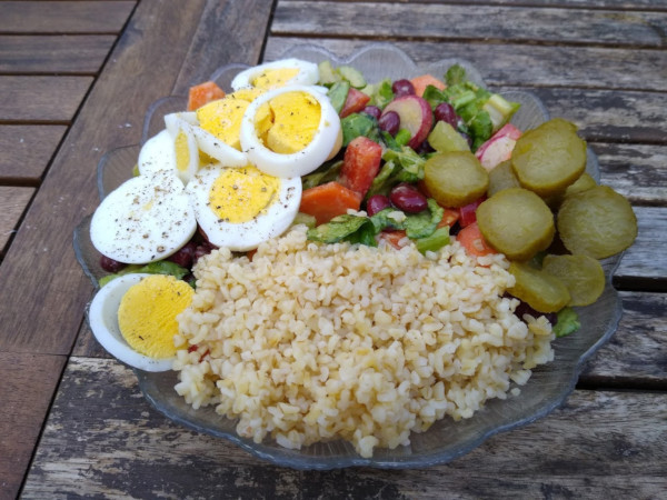 salade ei augurk bulgur